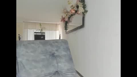 Isa  --------- online show from 01.02.25