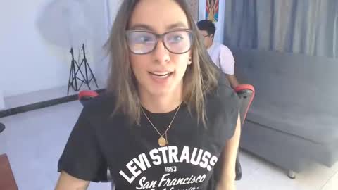 Isa  --------- online show from 09.21.25