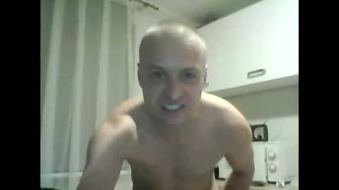 Snapshot of andrew3356577 chatting on 10.04.25 andrew3356577 online show from 10.04.25