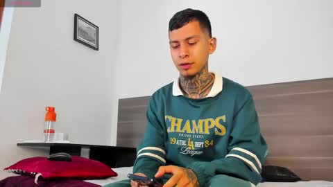 andrew_sanders69 online show from 11.14.25