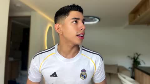 Andrew M. online show from 04.11.26