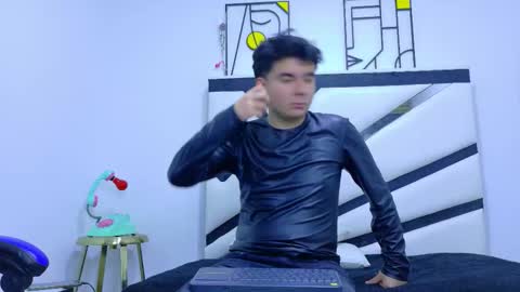 Snapshot of andrew_versb chatting on 01.07.26 ANDREW online show from 01.07.26