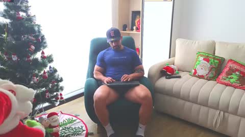 Snapshot of andrewfame chatting on 12.23.24 Andrew online show from 12.23.24