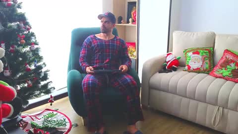 Snapshot of andrewfame chatting on 12.28.24 Andrew online show from 12.28.24