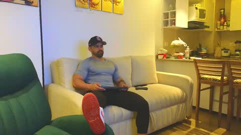 Snapshot of andrewfame chatting on 01.08.25 Andrew online show from 01.08.25