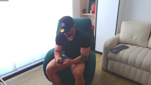 Snapshot of andrewfame chatting on 01.12.25 Andrew online show from 01.12.25