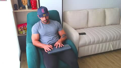 Snapshot of andrewfame chatting on 01.28.25 Andrew online show from 01.28.25