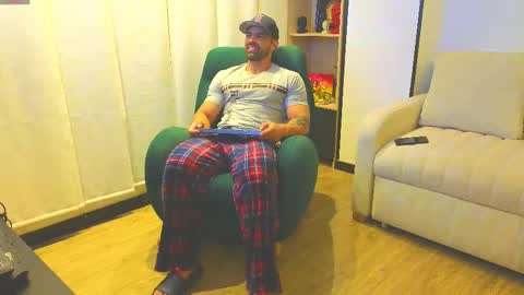 Snapshot of andrewfame chatting on 02.14.25 Andrew online show from 02.14.25
