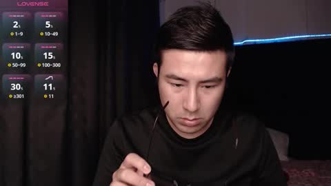 Snapshot of andrewmhilton_ chatting on 02.16.26 andrewmhilton_ online show from 02.16.26