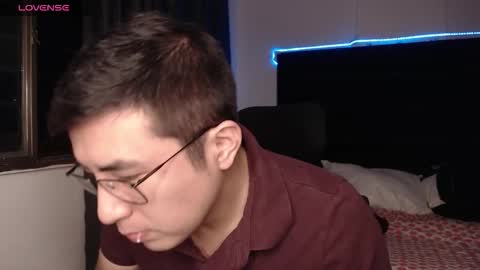 Snapshot of andrewmhilton_ chatting on 02.17.26 andrewmhilton_ online show from 02.17.26