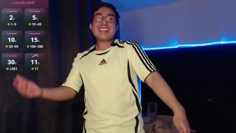 Snapshot of andrewmhilton_ chatting on 02.20.26 andrewmhilton_ online show from 02.20.26