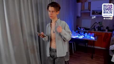 Snapshot of andrewwcarter2 chatting on 03.09.25 Andrew online show from 03.09.25