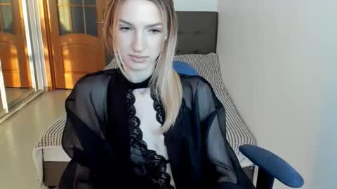 andrianabelle online show from 09.18.25
