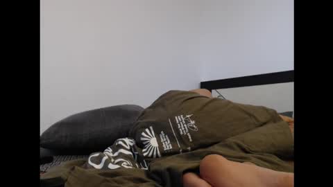 Snapshot of andriuhot066 chatting on 12.17.24 andriuhot066 online show from 12.17.24