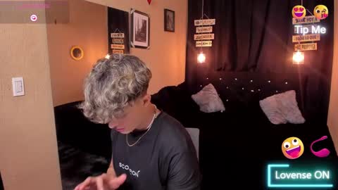      online show from 03.08.25