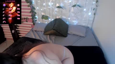 Snapshot of andromeda_blue__ chatting on 12.18.24 online show from 12.18.24