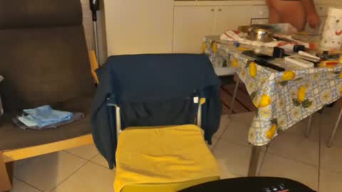 Snapshot of androx77 chatting on 11.22.25 androx77 online show from 11.22.25