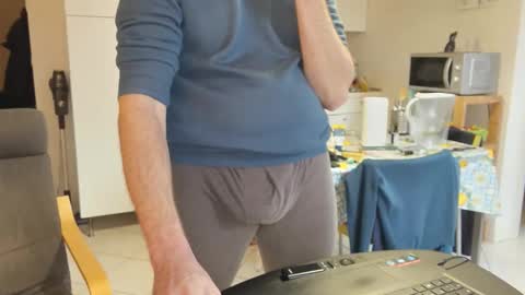 Snapshot of androx77 chatting on 12.16.25 androx77 online show from 12.16.25