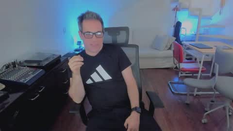 Andrew online show from 12.16.25