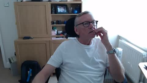 andy1234518 online show from 04.18.26