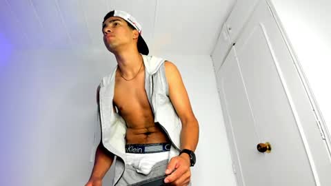 Snapshot of andy_0018 chatting on 01.28.25 Andy online show from 01.28.25