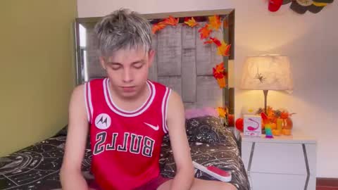 Snapshot of andy_belier chatting on 10.28.25 Andy online show from 10.28.25