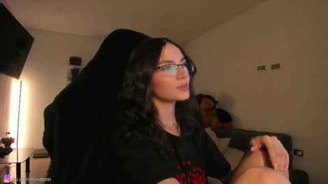      online show from 02.04.26