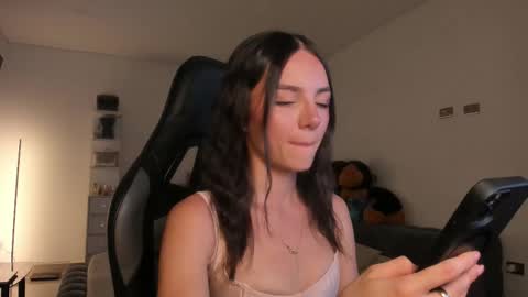      online show from 03.04.26