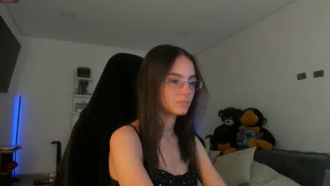      online show from 03.09.26