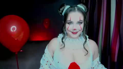 Aneta online show from 10.31.25