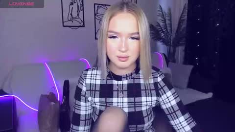 Anfisa online show from 10.30.25