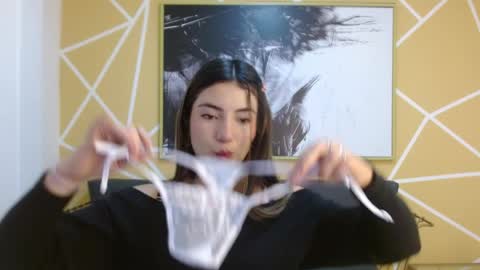 Snapshot of angeel_queen_ chatting on 04.01.26 angeel queen online show from 04.01.26