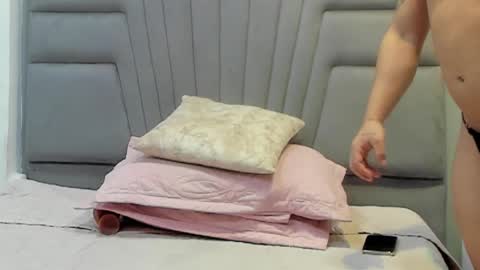 Angel online show from 11.12.25