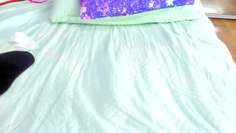 Snapshot of angel_avni chatting on 03.28.26 Angel online show from 03.28.26