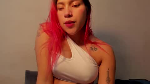 Angie indepent model online show from 01.18.25