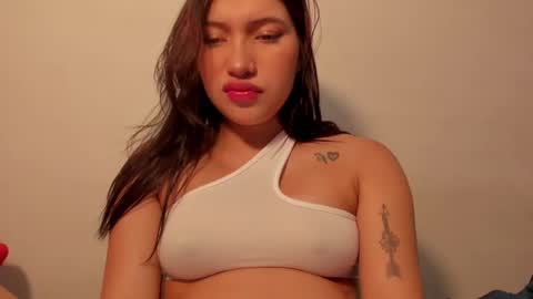 Angie indepent model online show from 02.16.25