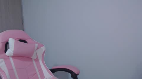 Angel Girl online show from 01.06.26