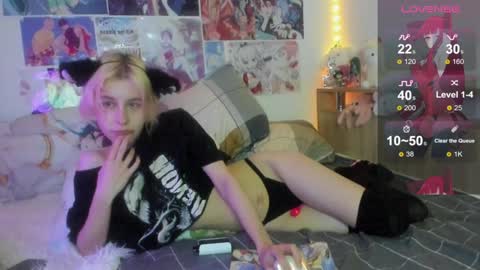 Snapshot of angel_hao chatting on 01.14.25 Hao online show from 01.14.25