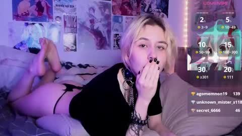 Snapshot of angel_hao chatting on 03.12.25 Hao online show from 03.12.25