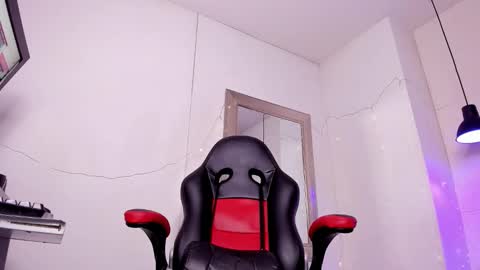 angel hardy online show from 11.07.25