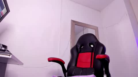 angel hardy online show from 11.21.25