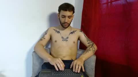 angel_kyrozz online show from 10.10.25
