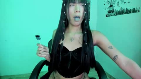 ngel  EVERYDAY from 2145 to 0500am Colombia hour online show from 10.14.25