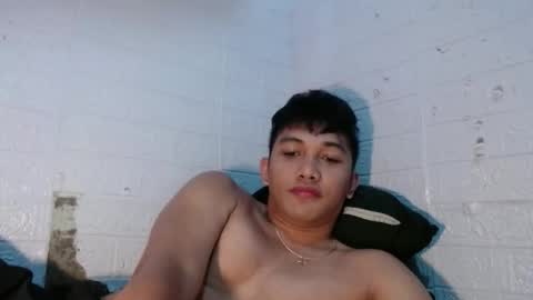 Snapshot of angel_rafael chatting on 11.28.25 angel_rafael online show from 11.28.25