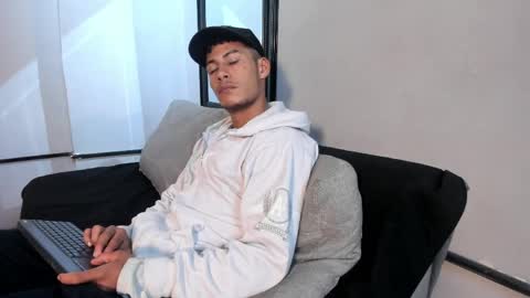 Angel  online show from 04.16.26