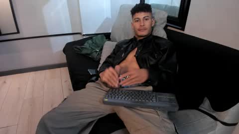 Angel  online show from 04.23.26