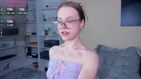 Snapshot of angel_to_burn chatting on 03.04.26 SofiaSofi online show from 03.04.26