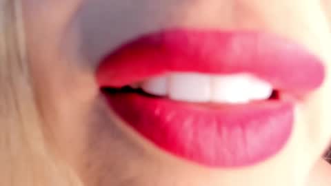 Snapshot of angel_vibes_ chatting on 02.12.25 Angel online show from 02.12.25