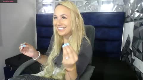 Angel online show from 04.16.26