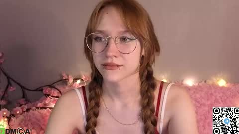 Snapshot of angela_flowers chatting on 01.12.26 Angela online show from 01.12.26